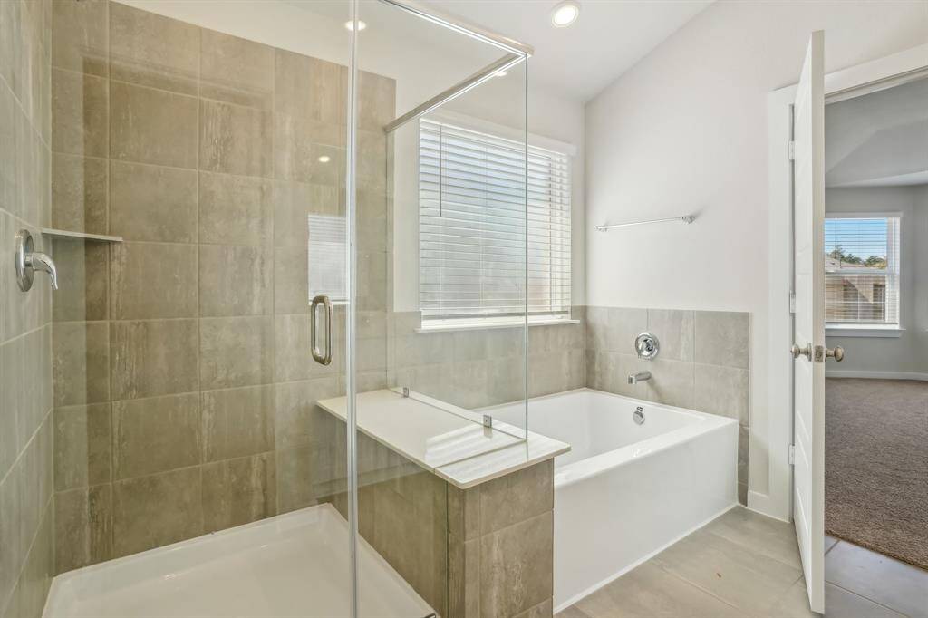 Photo is not of the actual home but is an inspirational photo of builder’s model home and may depict options, furnishings, and/or decorator features that are not included.