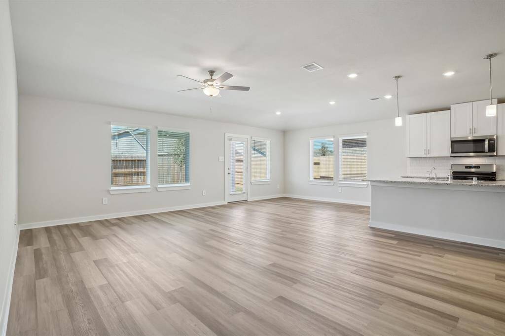Photo is not of the actual home but is an inspirational photo of builder’s model home and may depict options, furnishings, and/or decorator features that are not included.