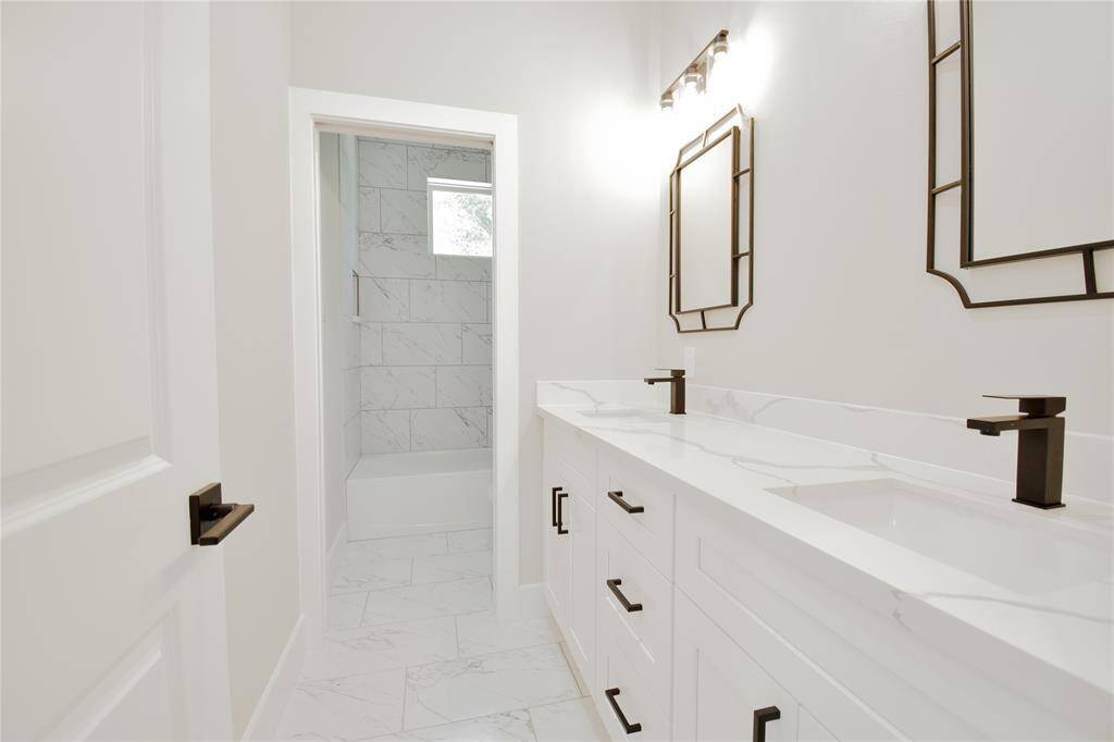 Secondary Bath