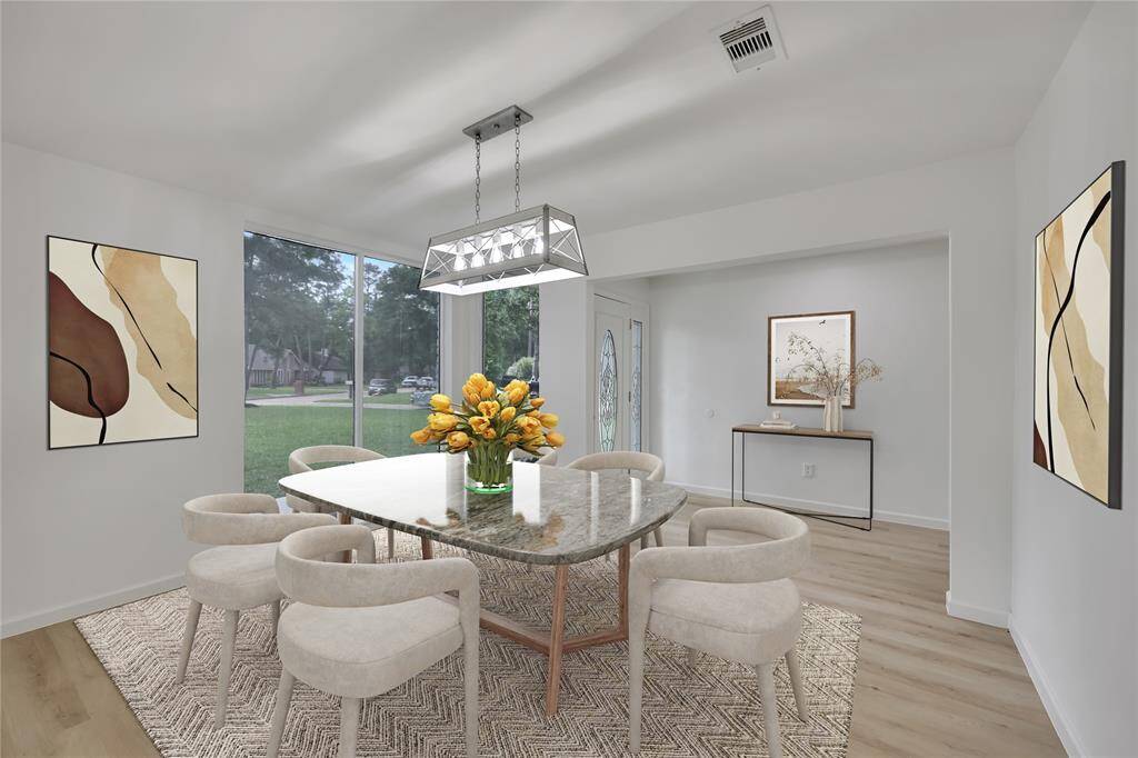 Virtually staged dining room