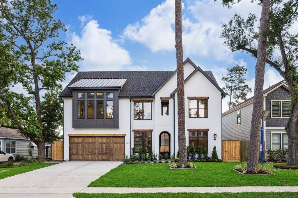 Make this beauty your family's new home today!