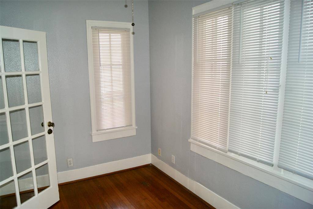 13' x 8' Sunroom/Office/Sitting area