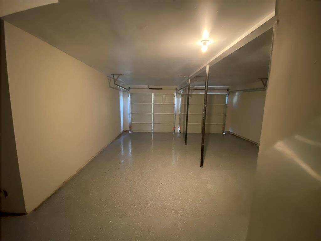 GARAGE FLOOR APOXY