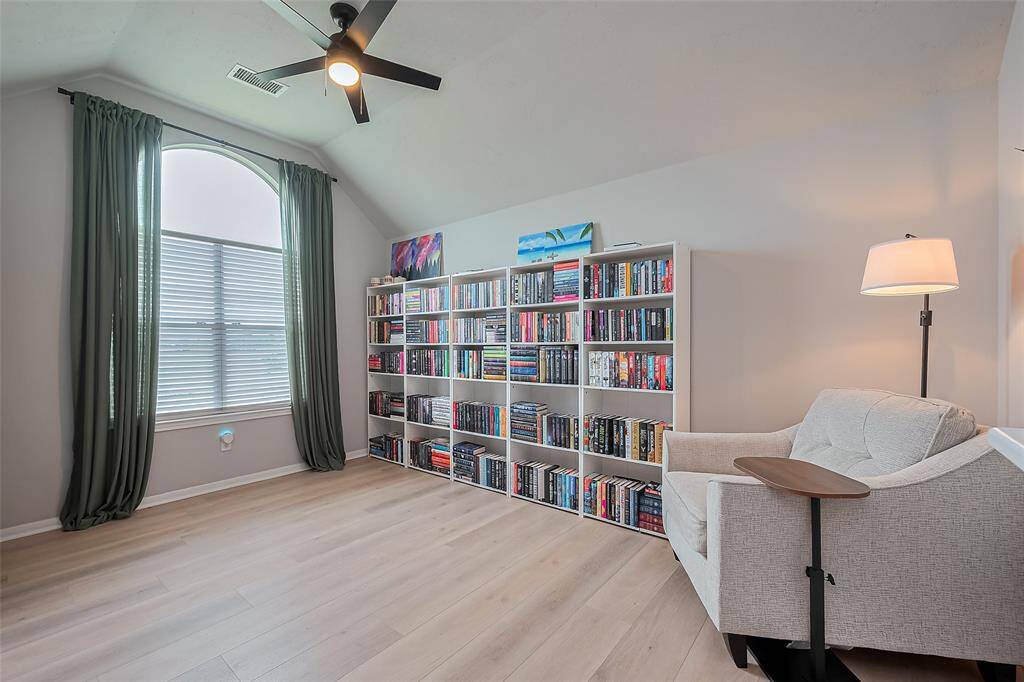Flex Space / Game Room