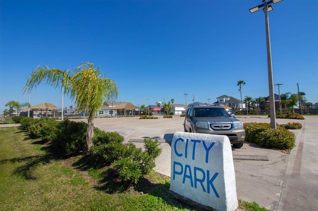City Park includes a pool with cabana areas, basketball court with covered pavilion and two playground areas.