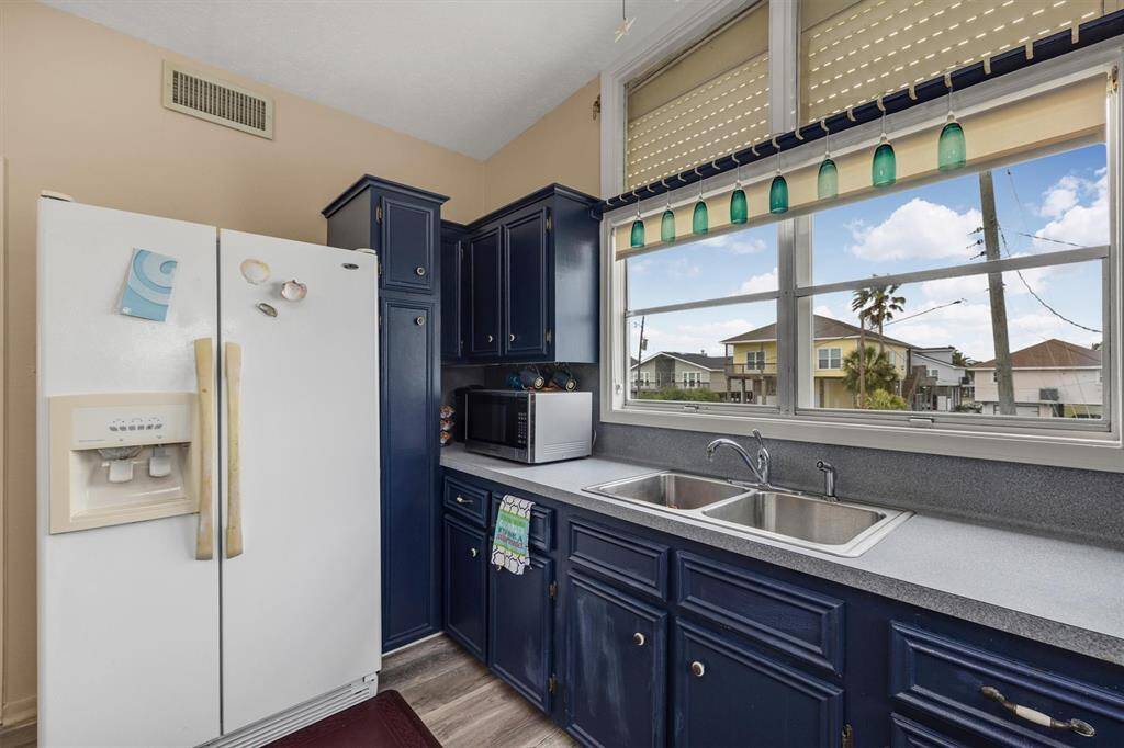 Great view from the spacious kitchen..