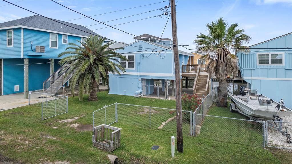 Enjoy Galveston ocean in just a blink of an eye. It’s not just a home—it’s a lifestyle.