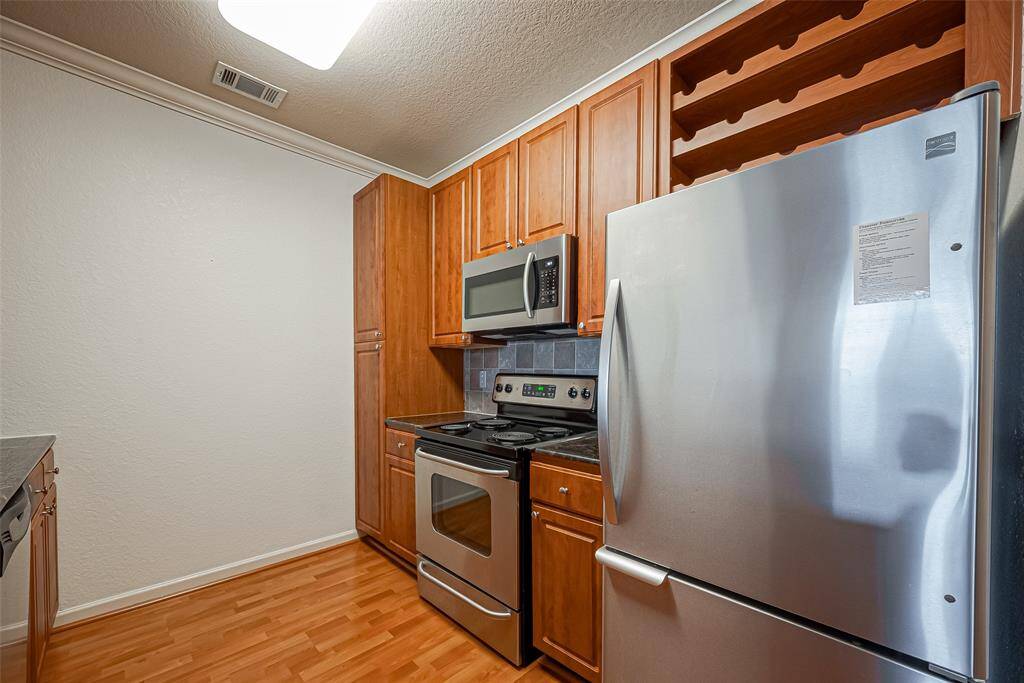 Enjoy the built in wine rack in the kitchen.