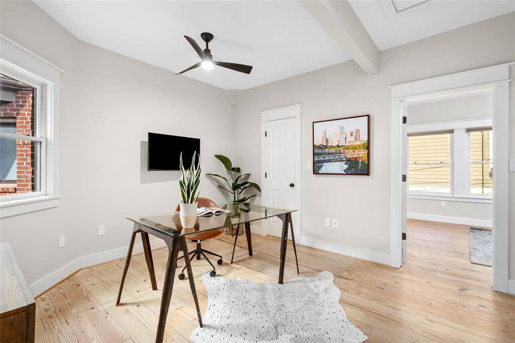[Loft office/flex room] Alternate view, very large closet behind the door...
