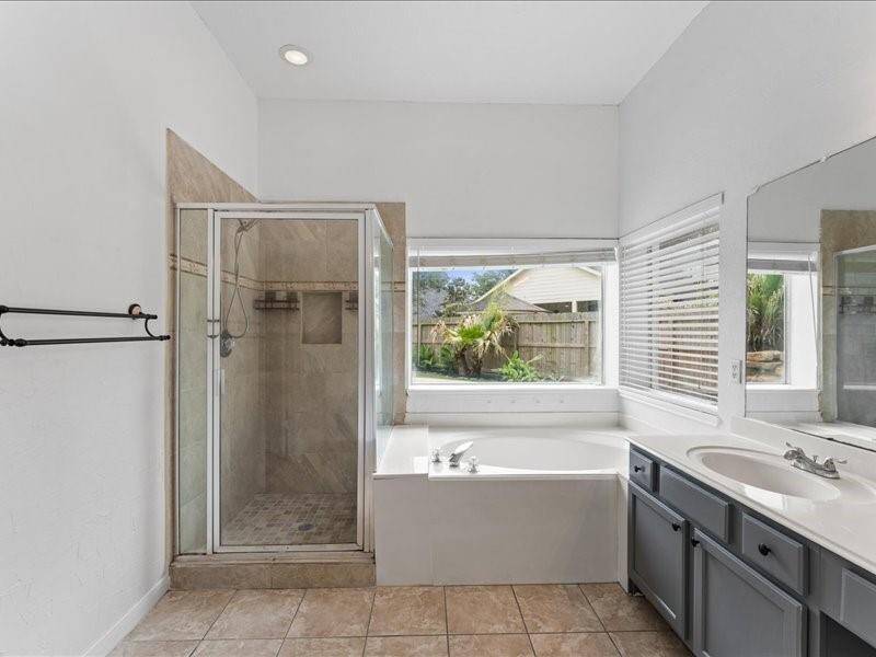 Garden Tub and separate  Walk-In Shower