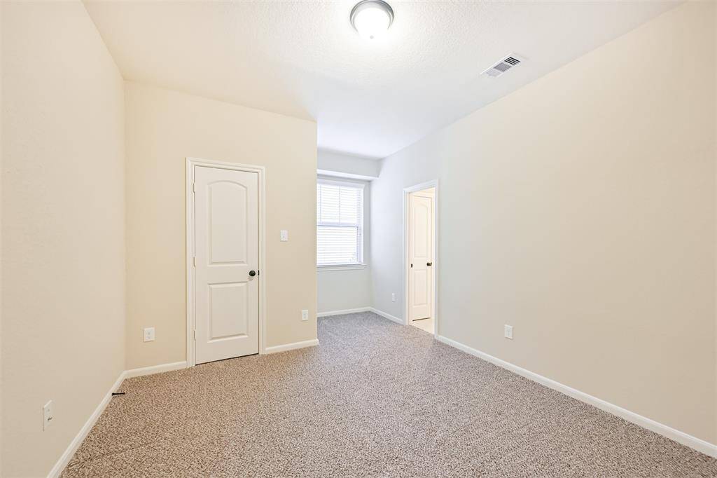 Secondary bedroom