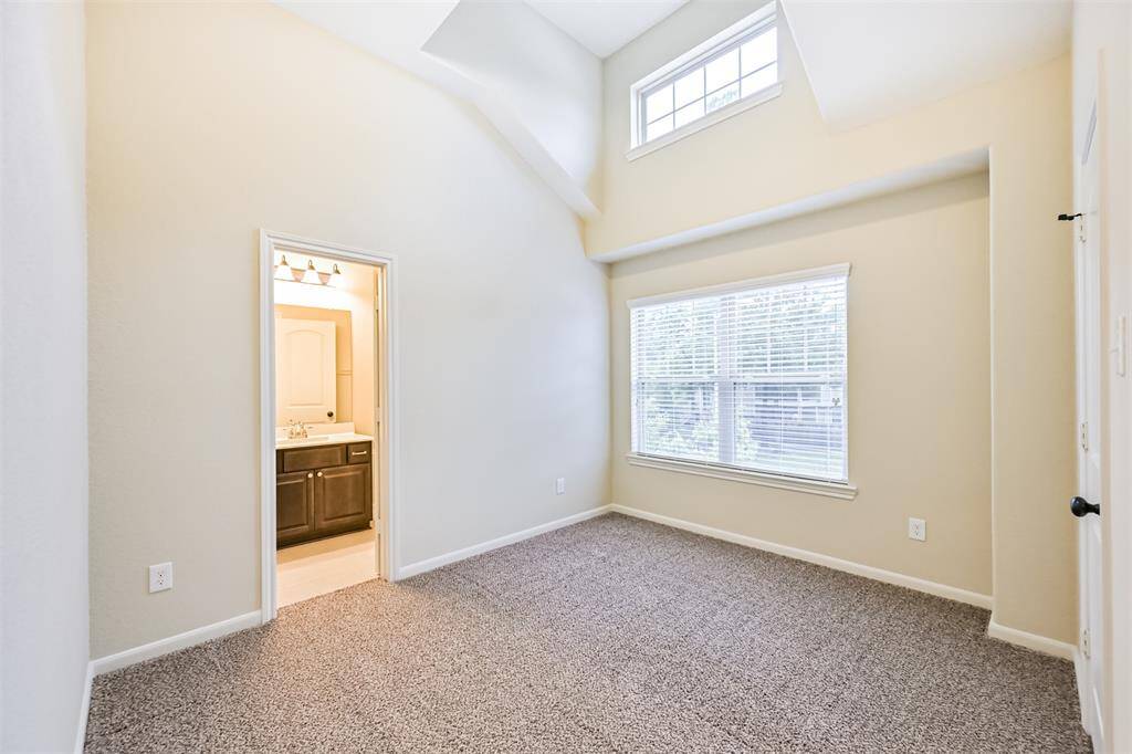 Additional secondary bedroom