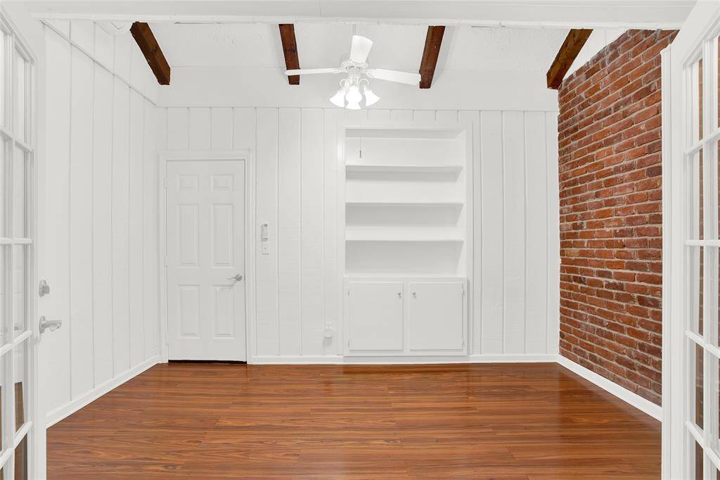 Office/study or flex space (downstairs)