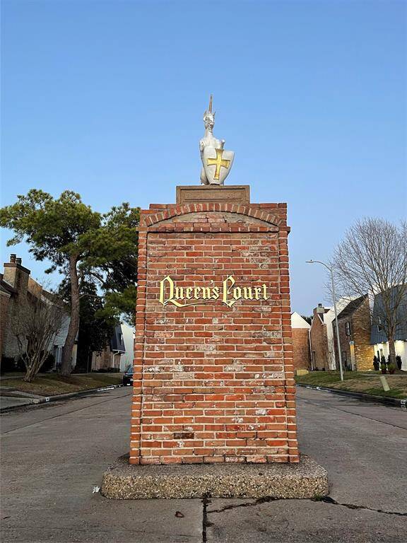 Nassau Bay's Townhome community of Queen's Court