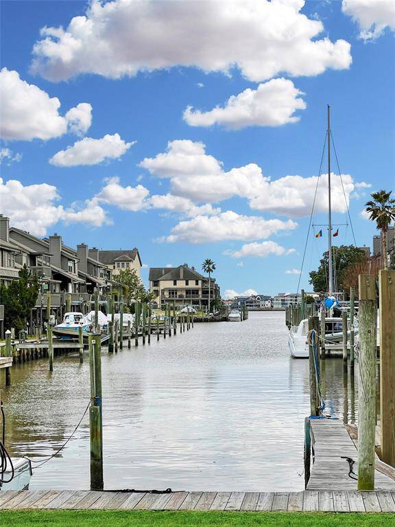 Just one view of area Marinas.