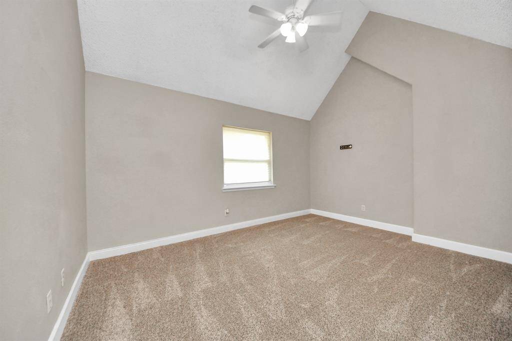 Fourth spacious secondary bedroom.