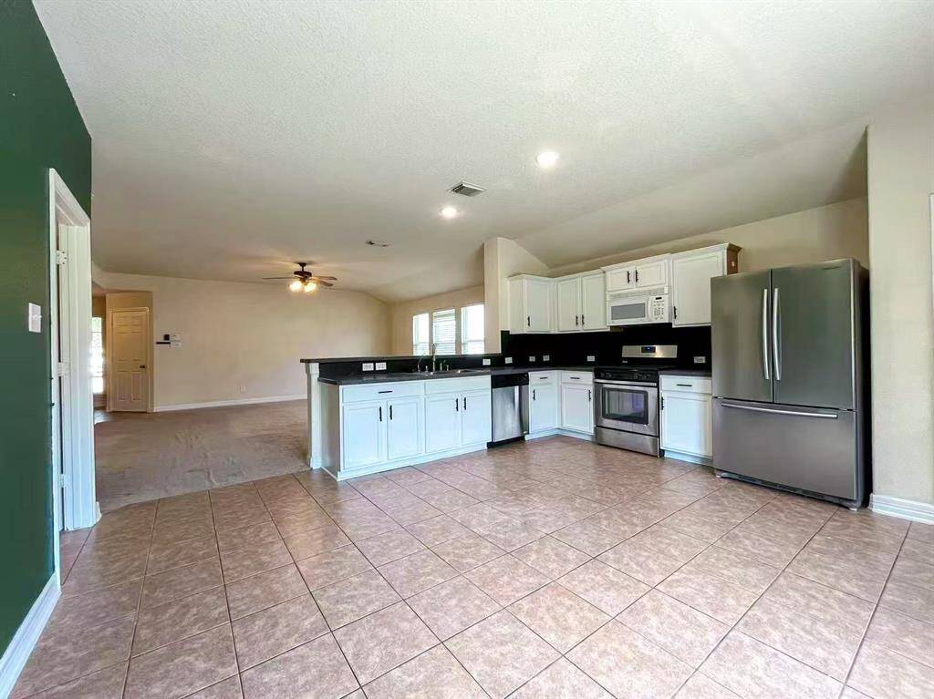 Spacious Living Room with Open Concept