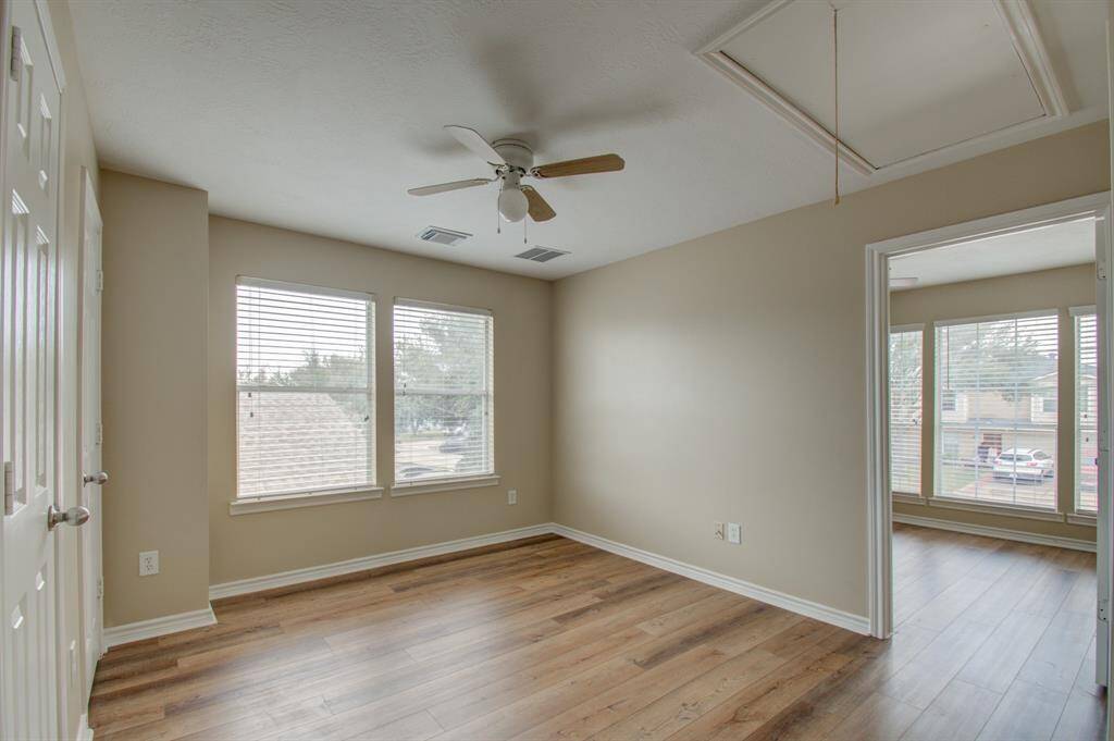 Upstairs game room – perfect for entertaining or family fun.