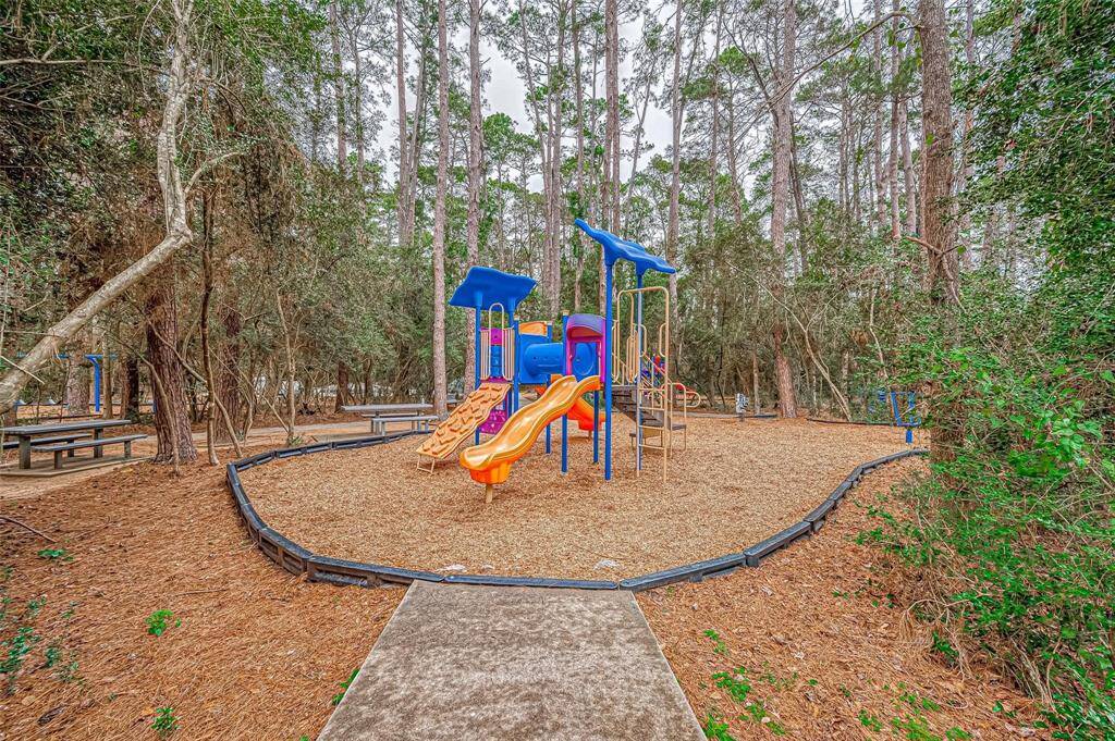 Nearby Tamarac Park Play Ground