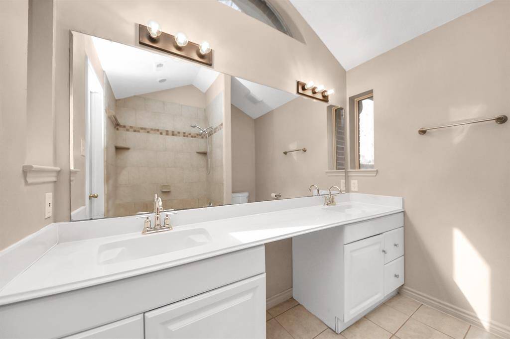 A bright and airy bathroom filled with abundant natural light for a refreshing ambiance.