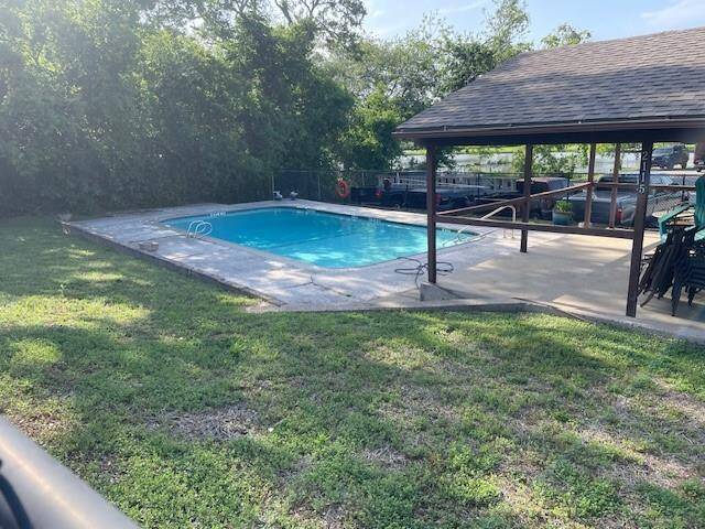 Pool area