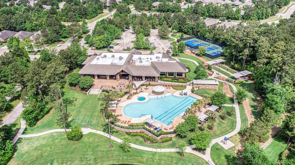 Clubhouse with Resort Style Pool, Pickle Ball, etc..