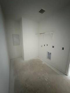 Large Utility Room!