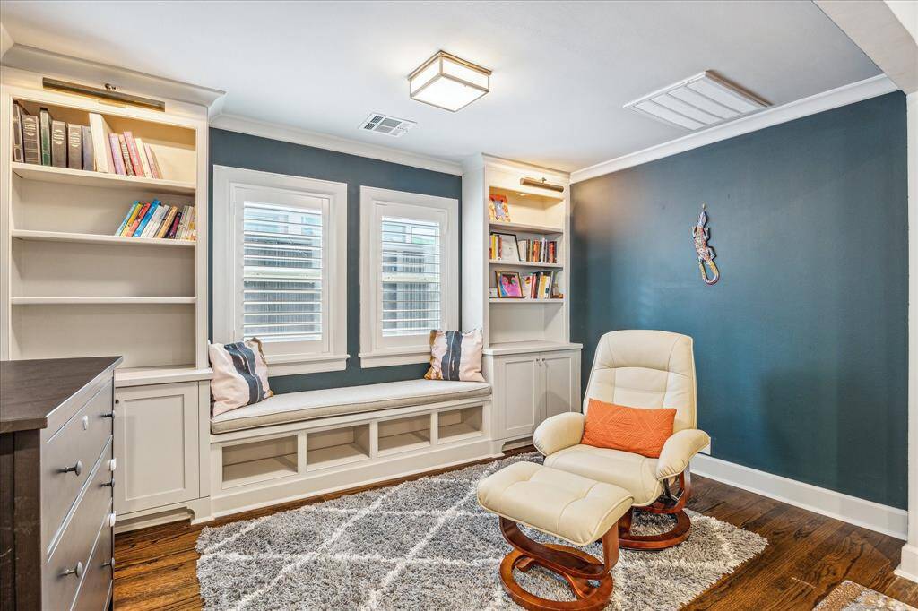 Perfect for a study or downstairs playroom