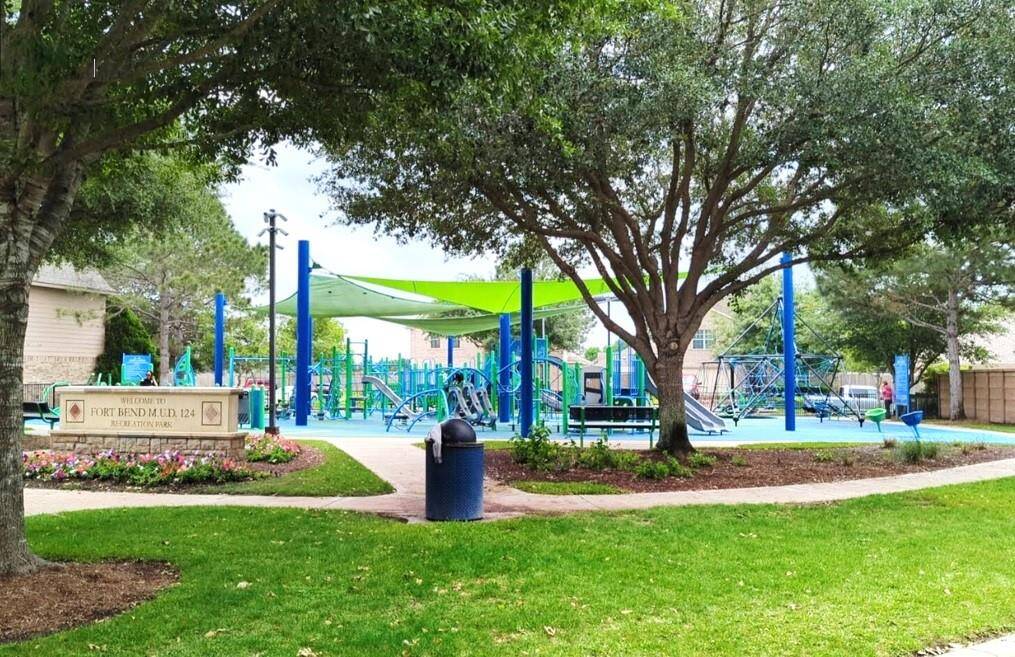 Neighborhood park within walking distance!