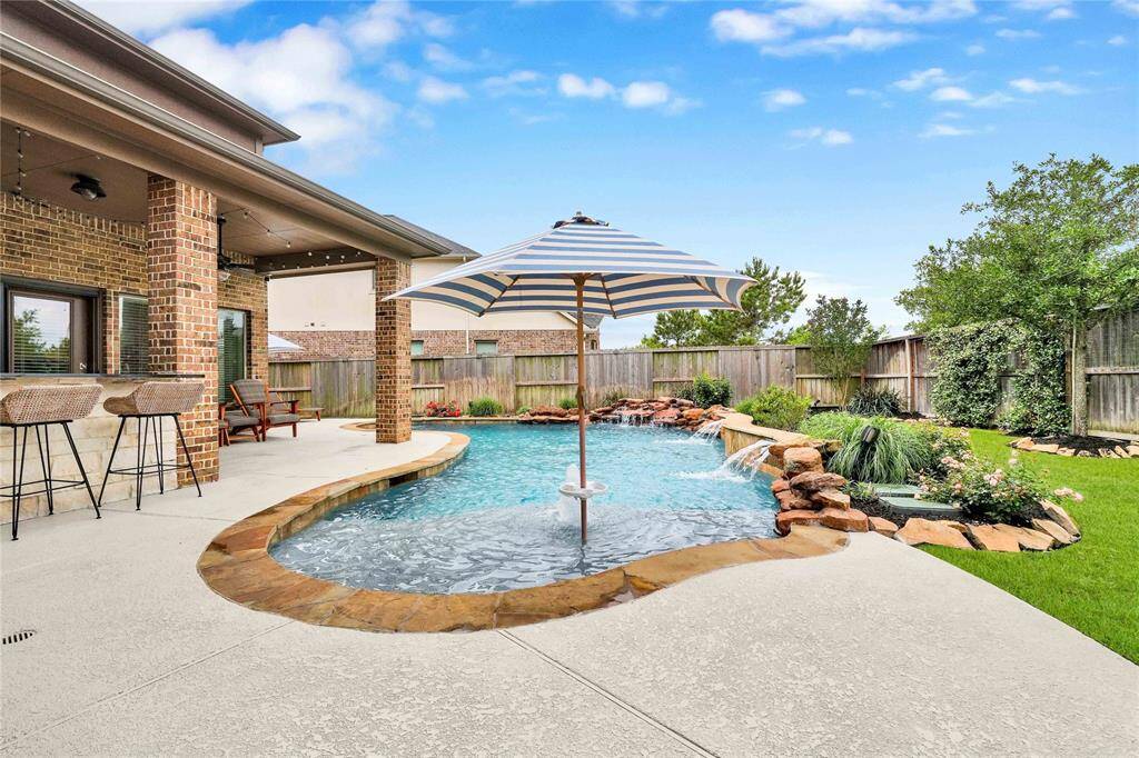 Three waterfalls completes the resort vibe and privacy with NO BACK NEIGHBORS