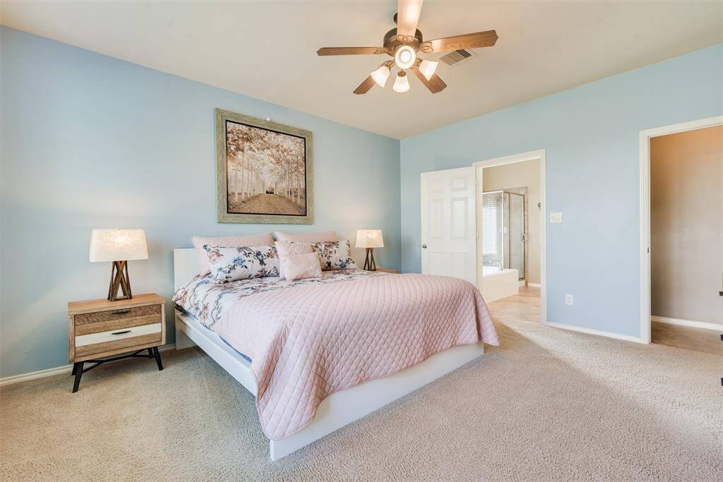 Main Bedroom in first Floor.