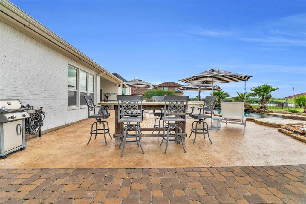 A large exterior space for your outdoor entertaining! 27103 Boater's Crossing Dr., Katy, TX  77493