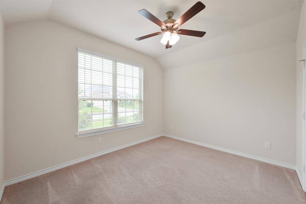 Spacious secondary bedroom #1