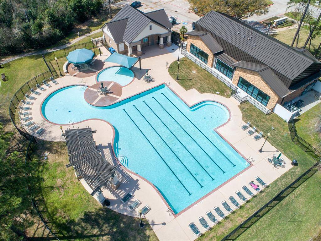 Another view of the pool