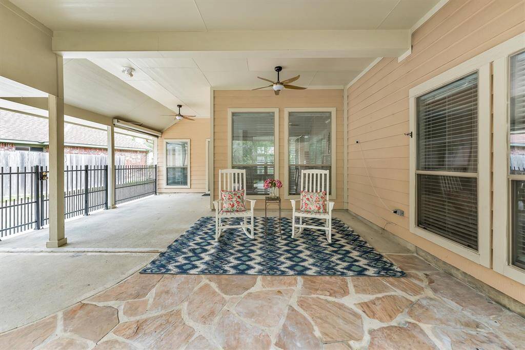Large covered patio.