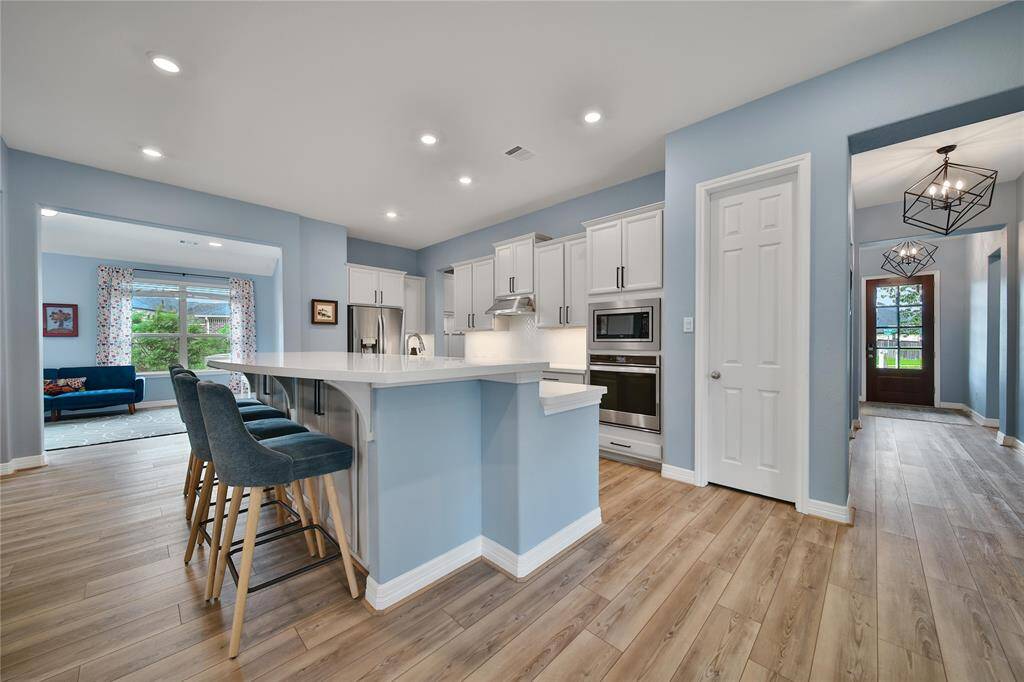 View of kitchen :5.