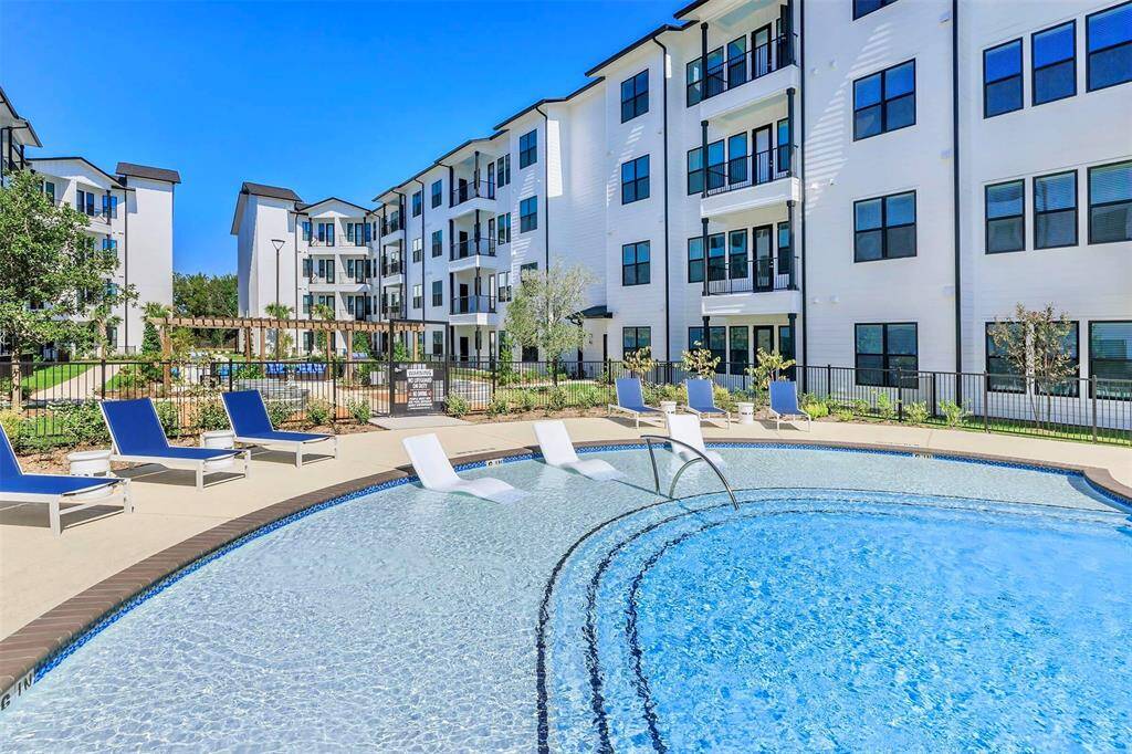 Community pool