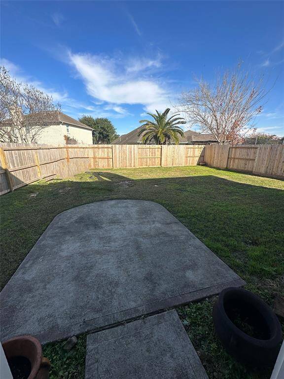 Plenty of space for kids and furry friends and large family gatherings
