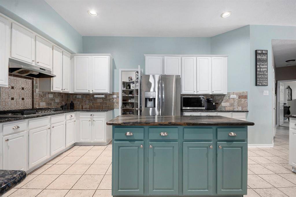 Spacious kitchen with island