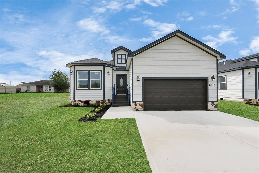 This beautifully designed 1,654 sq. ft. new construction home by Athelya Homes offers a modern open-concept layout, featuring 3 spacious bedrooms, 2 stylish bathrooms, and a roomy 2-car garage.