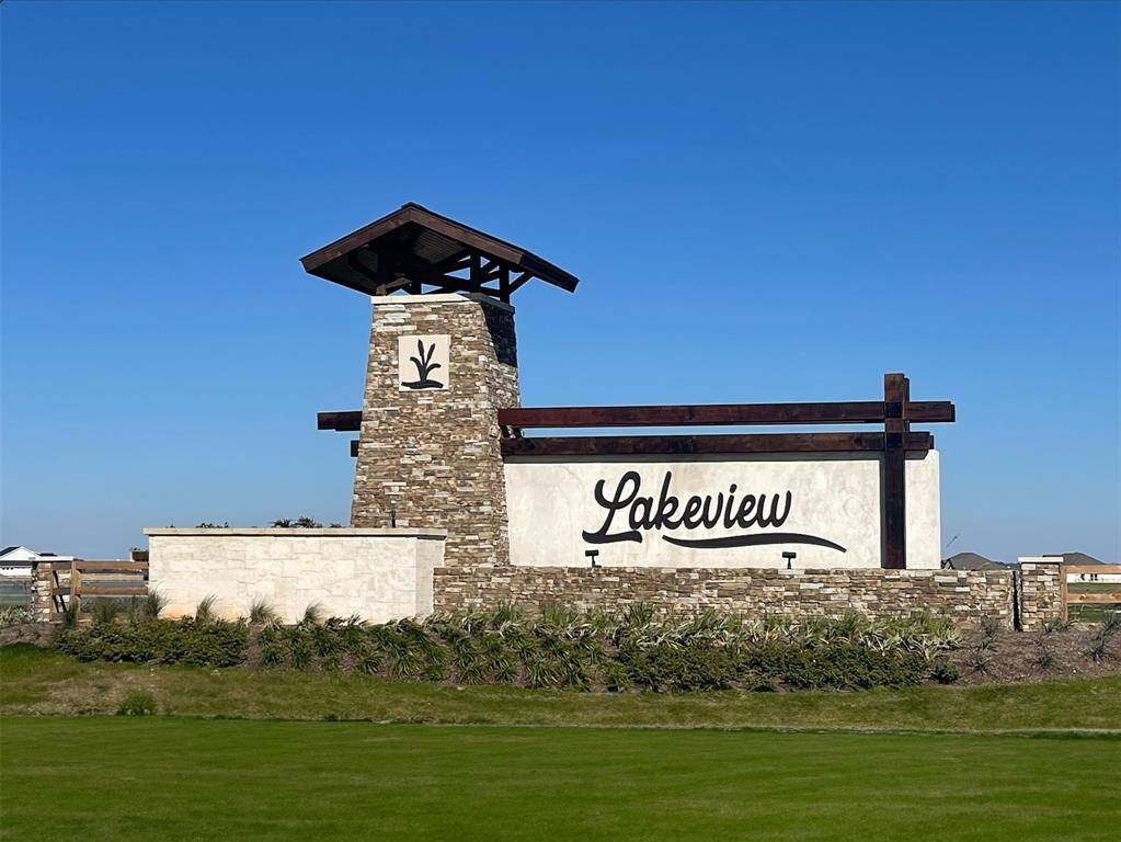 Lovely homes built by K. Hovnanian Homes in Waller.