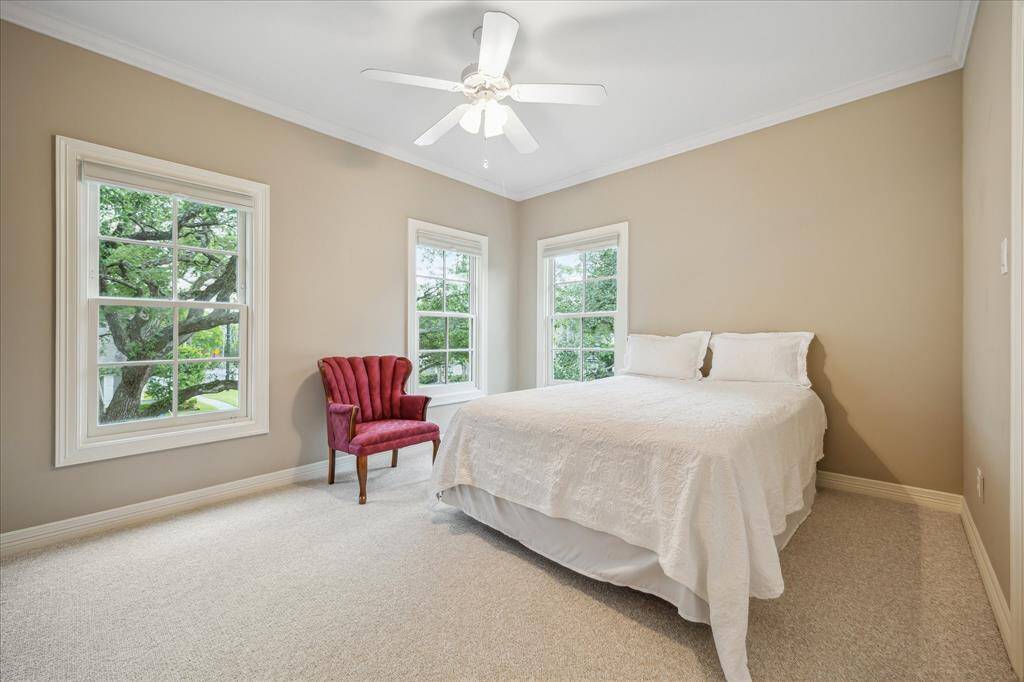 Secondary Bedroom.