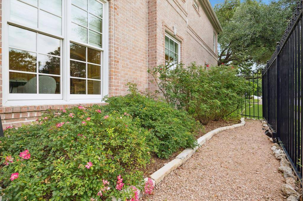 Property Image 44