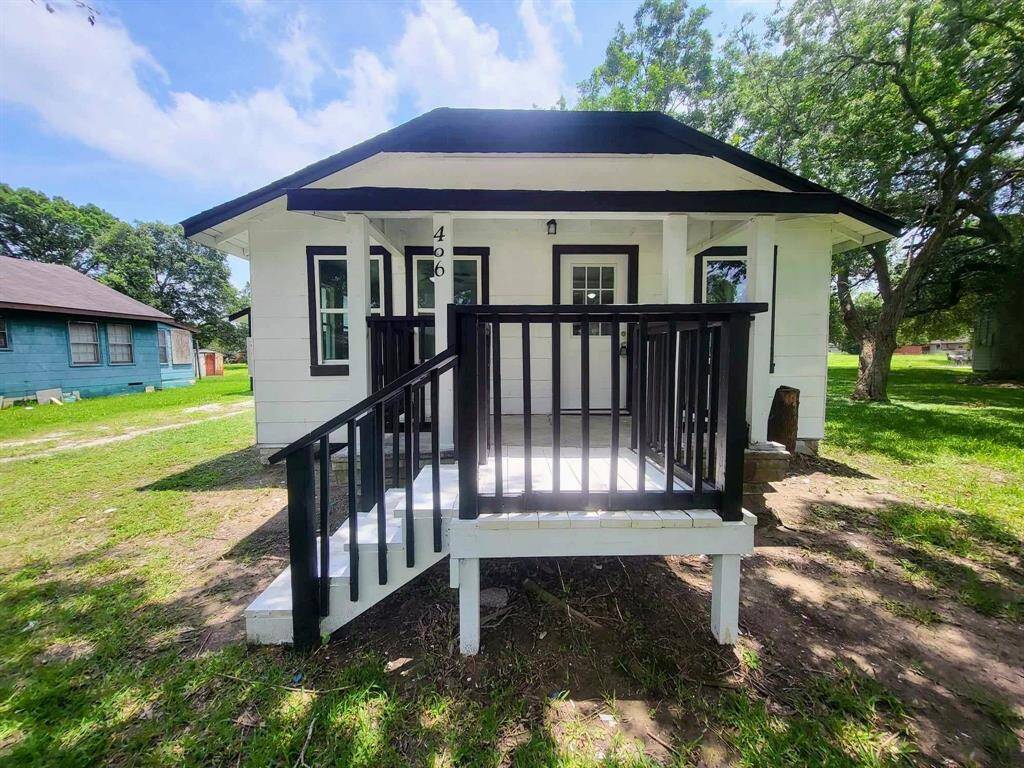 Inviting front porch with new steps