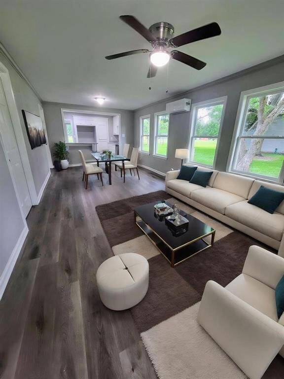 Living Room (staged)