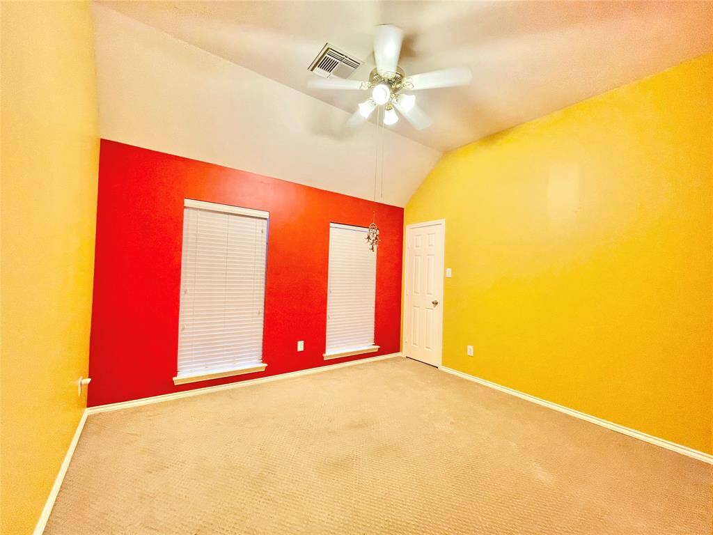 bedroom4