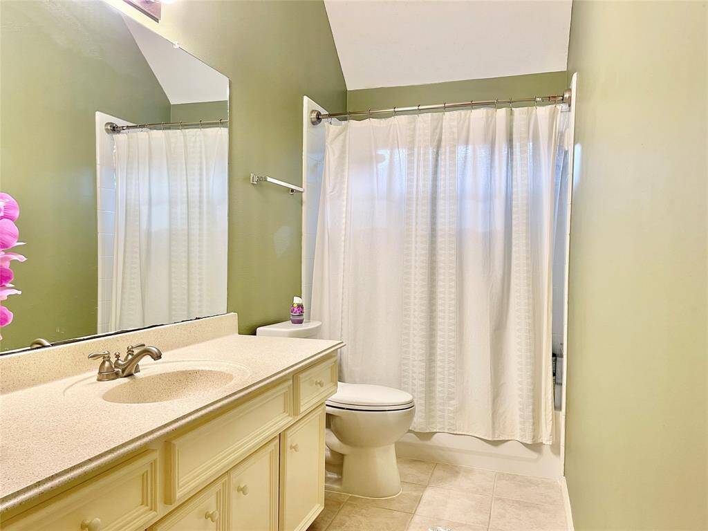 bathroom2