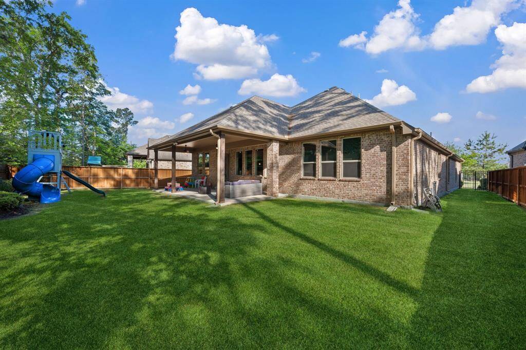 plenty of space for entertaining and playing!