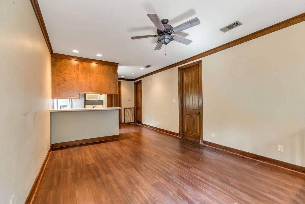 Guest Quarters