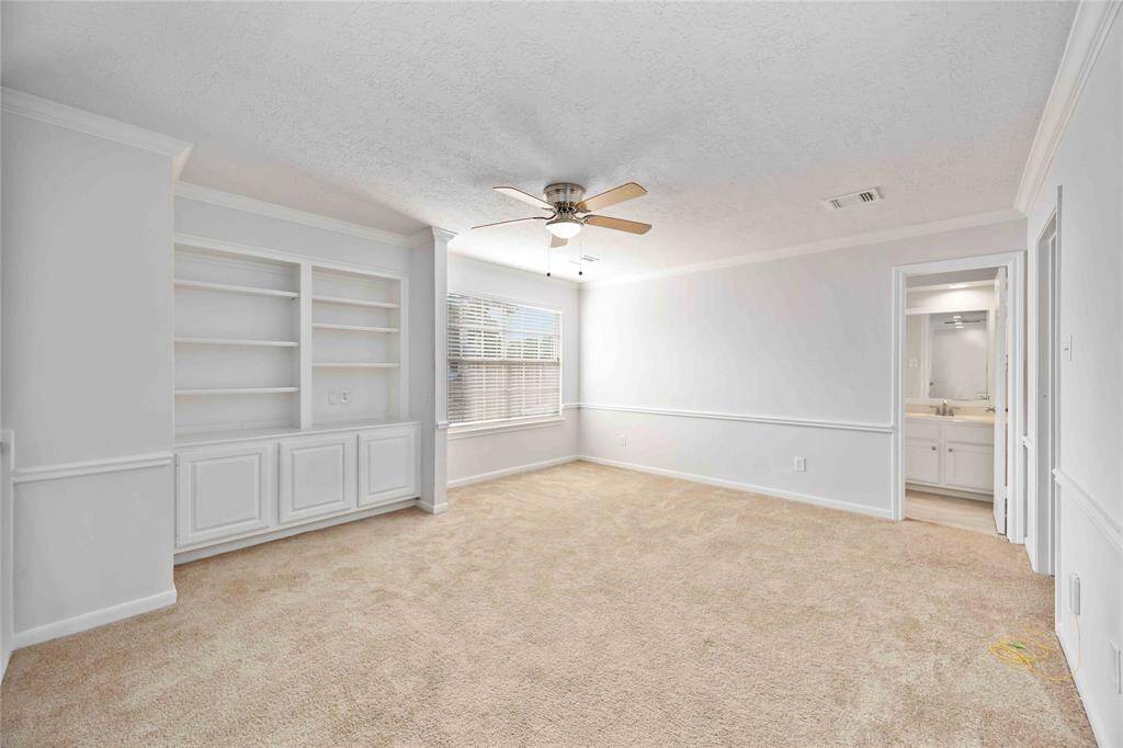 2nd floor flex space